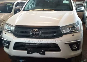 Toyota Hilux Revo Smart Cab Deisel 2.8 AWD 2018 White