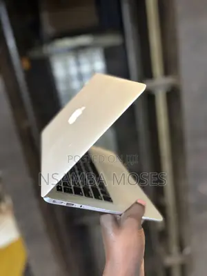 Laptop Apple MacBook Air 8GB Intel Core i7 SSD 256GB
