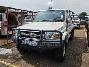 Toyota Land Cruiser Prado 4.0 2017 White