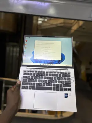 Laptop HP EliteBook 840 G10 16GB Intel Core i7 SSD 512GB