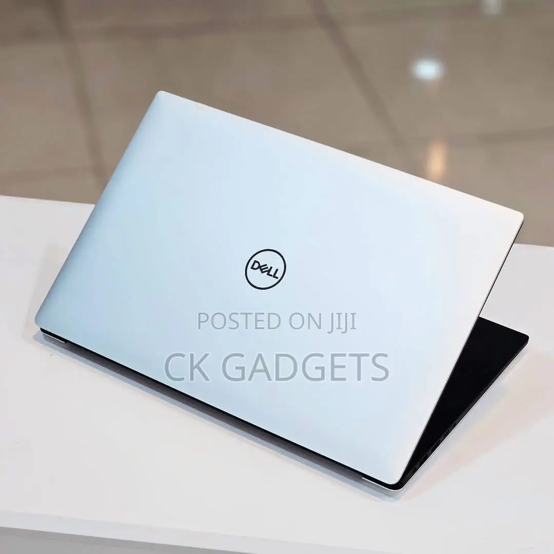 New Laptop Dell Precision 15 5540 16GB Intel Core i9 SSD 512GB