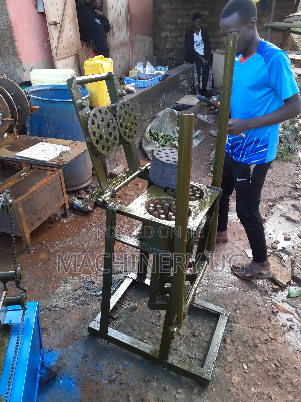 Manal Chacoal Briquettes Machines 2