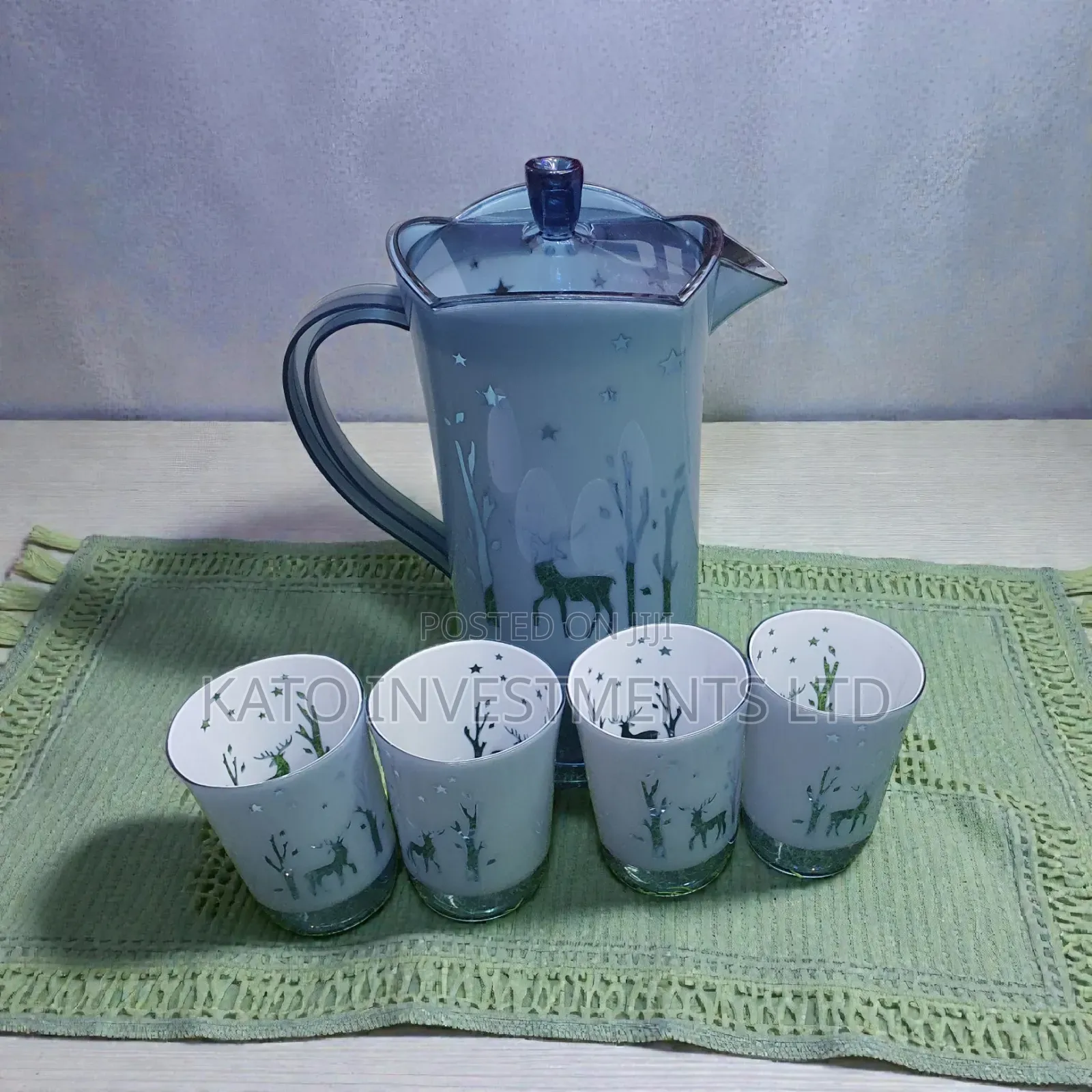 Hard Juice Jar With 4 Glasses