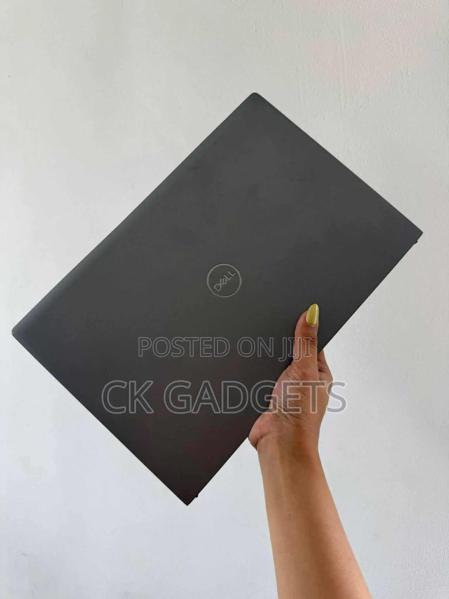 New Laptop Dell Vostro 1440 8GB Intel Core i5 SSD 256GB