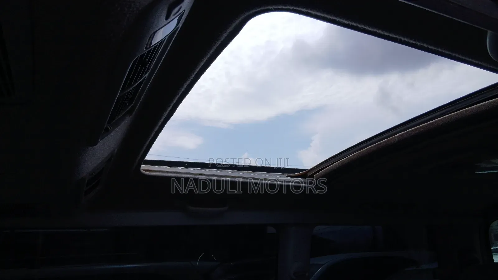 Toyota Regius 2001