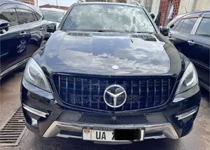 Mercedes-Benz M Class ML350 4dr SUV (3.5L 6cyl 7A) 2014 Black
