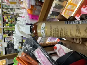 Curly Wig Spray