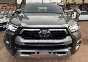Toyota Hilux 2.8 Diesel 2020 Brown