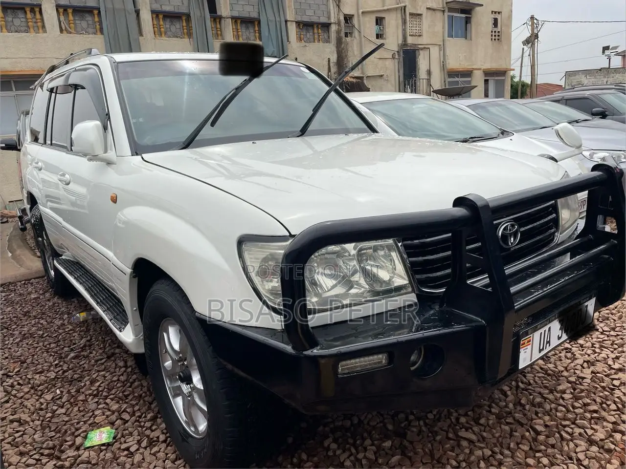Toyota Land Cruiser 2005 White