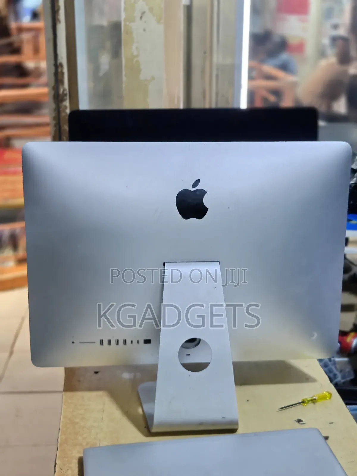 Desktop Computer Apple iMac Pro 8GB Intel Core i5 HDD 1T