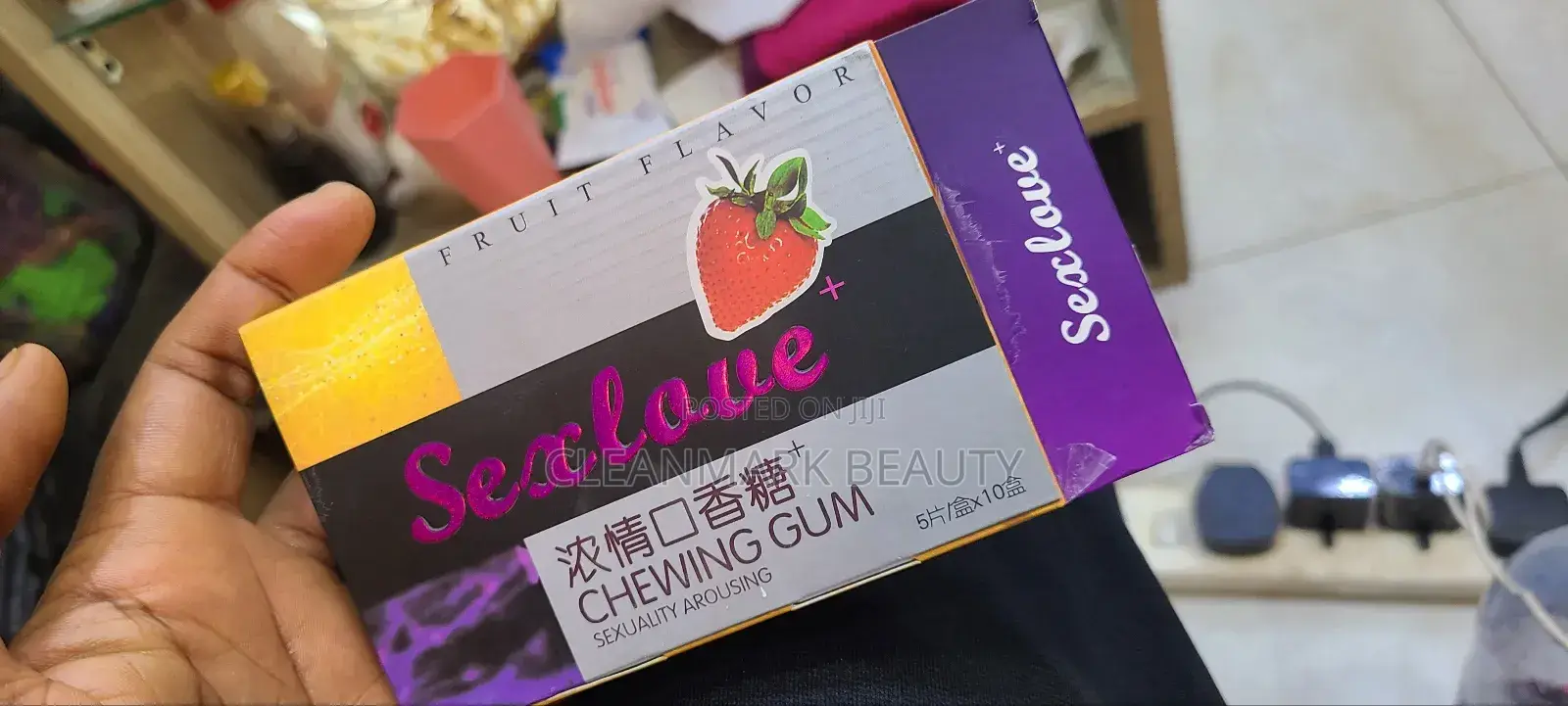 Chewing Gum. Sexlove
