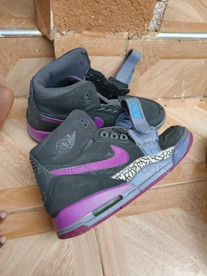 Sneakers Second Hand