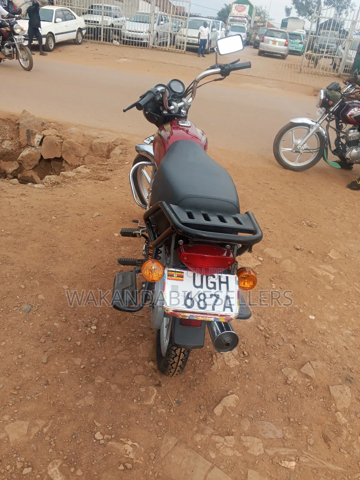 Bajaj Boxer 100 2025 Red