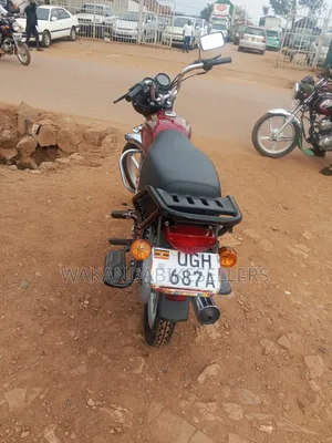 Bajaj Boxer 100 2025 Red