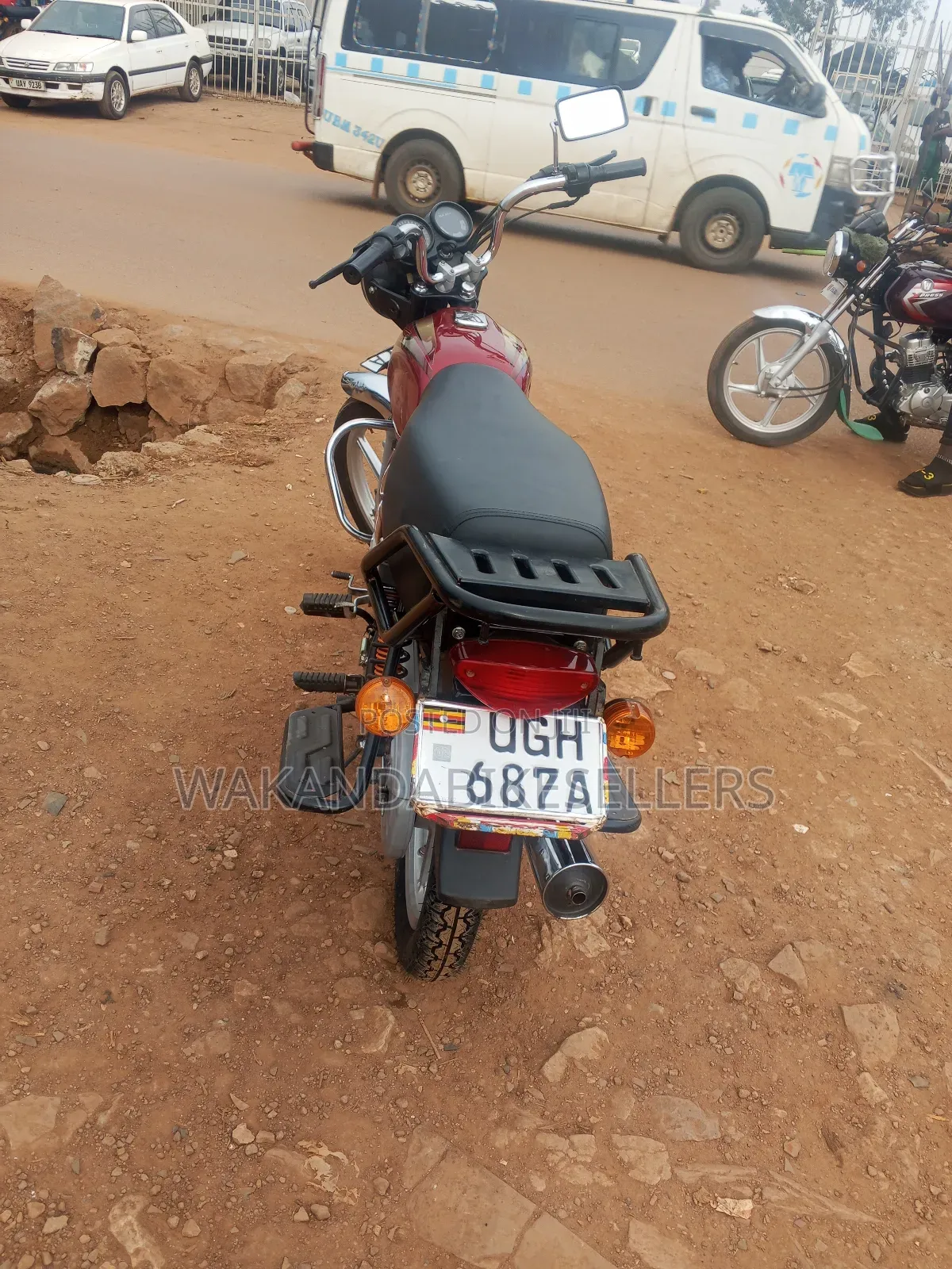 Bajaj Boxer 100 2025 Red