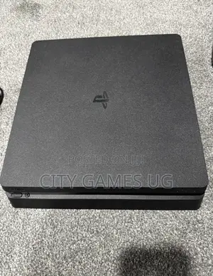 Sony Playstation 4 Ps4 Slim Console 500gb + 3 Controllers