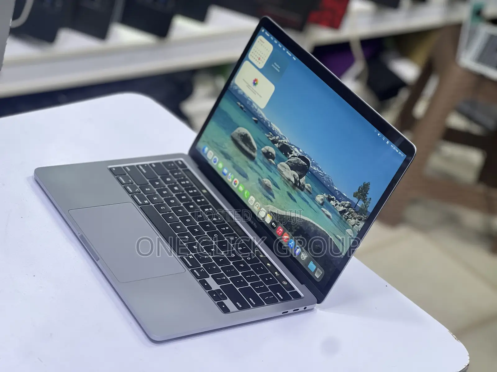 Laptop Apple MacBook Pro 2020 16GB Intel Core i7 SSHD (Hybrid) 512GB