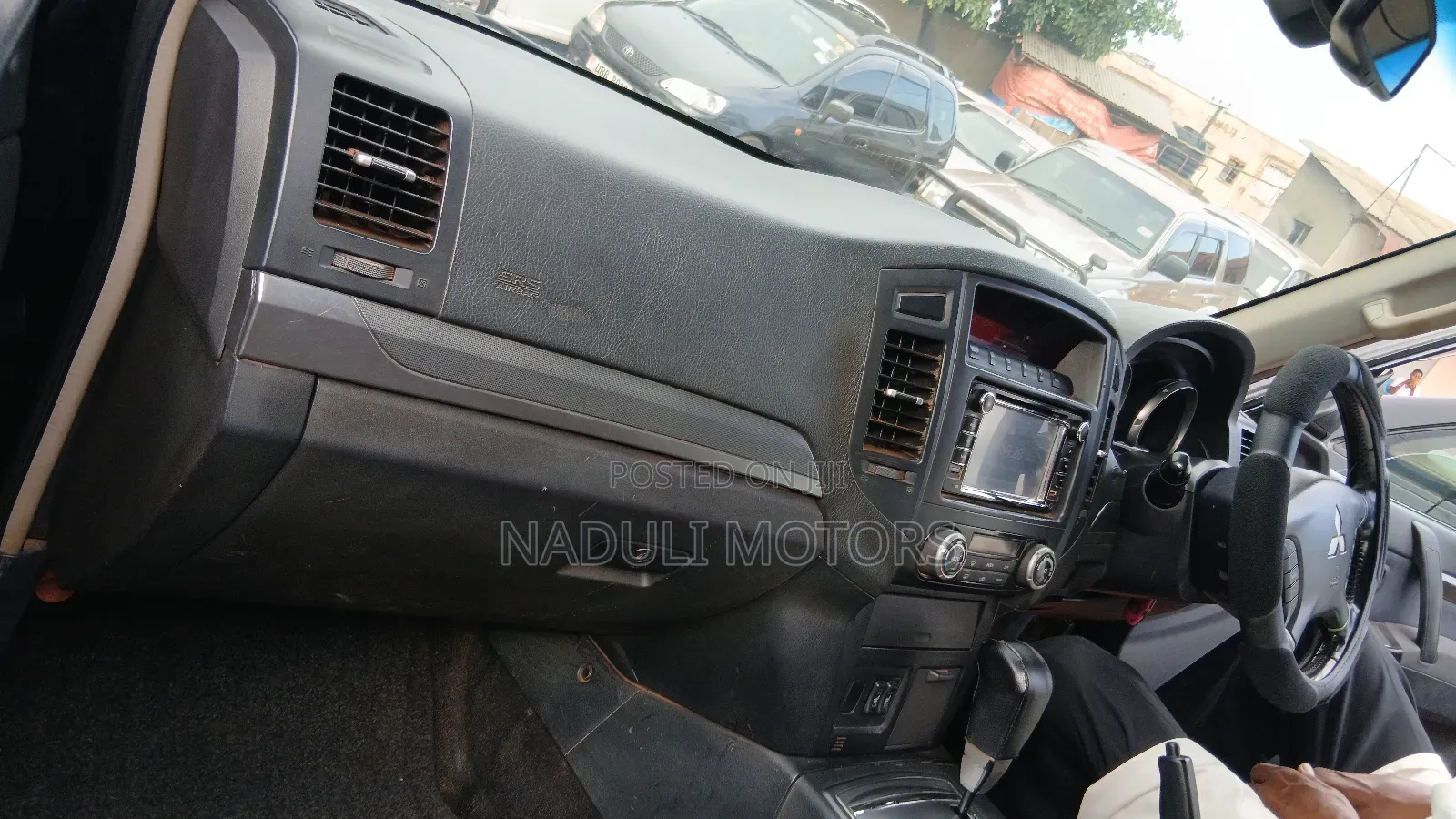 Mitsubishi Pajero 2011 Black