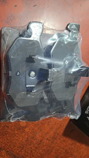 Mazda Tribute and Ford Tribute Ceramic Brake Pads of High Performance