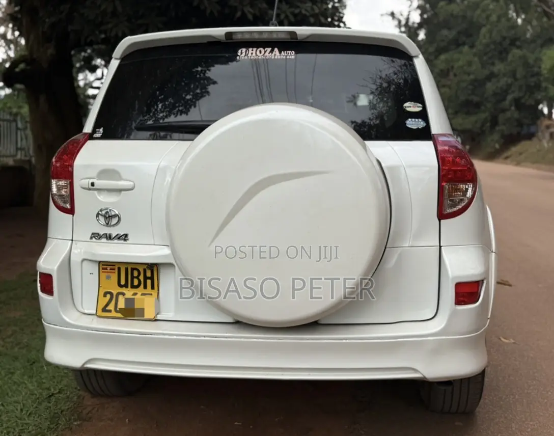 Toyota RAV4 2008 White
