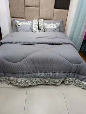 6pc Quilt Duvet Laced Set