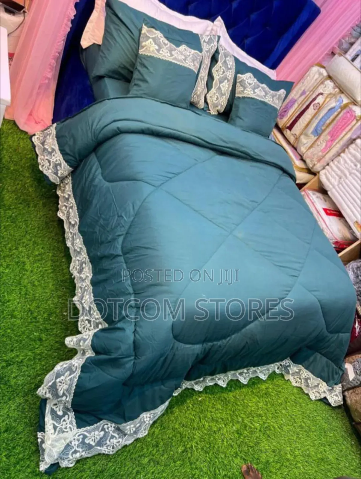 6pc Quilt Duvet Laced Set