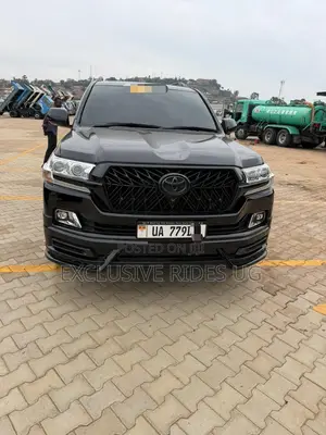 Toyota Land Cruiser 2011 Black