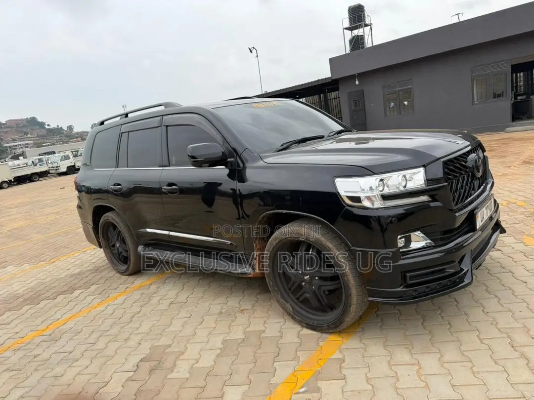 Toyota Land Cruiser 2011 Black