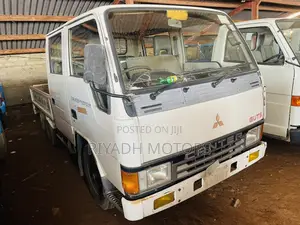 Canter Double Cabin Short