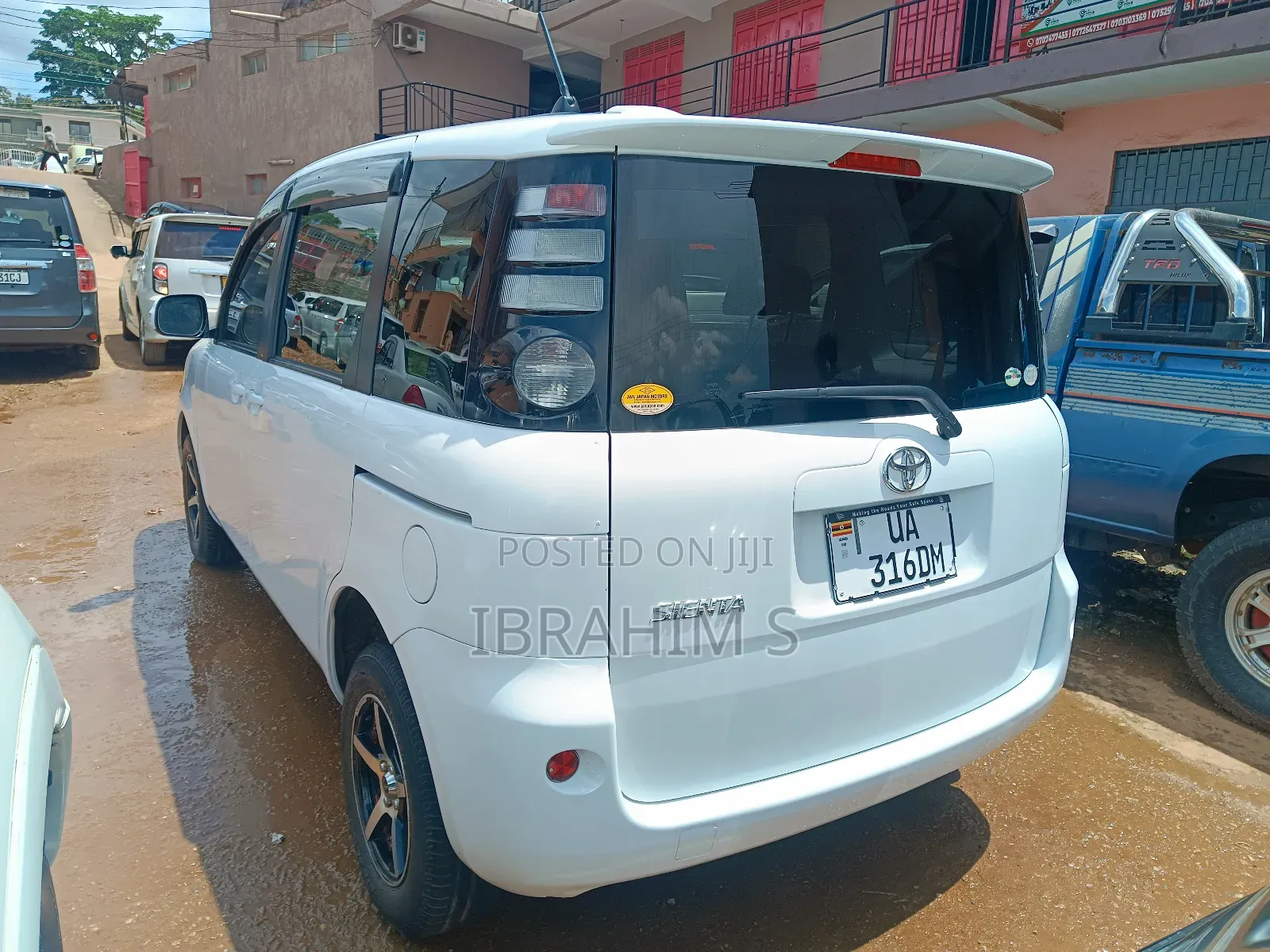 Toyota Sienta 2010 White