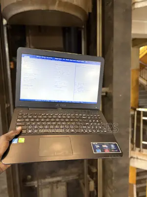 Laptop Asus ASUSPRO P2430UA 8GB Intel Core i5 HDD+SSD 500GB