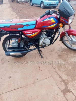 Bajaj Boxer 125 2025 Red
