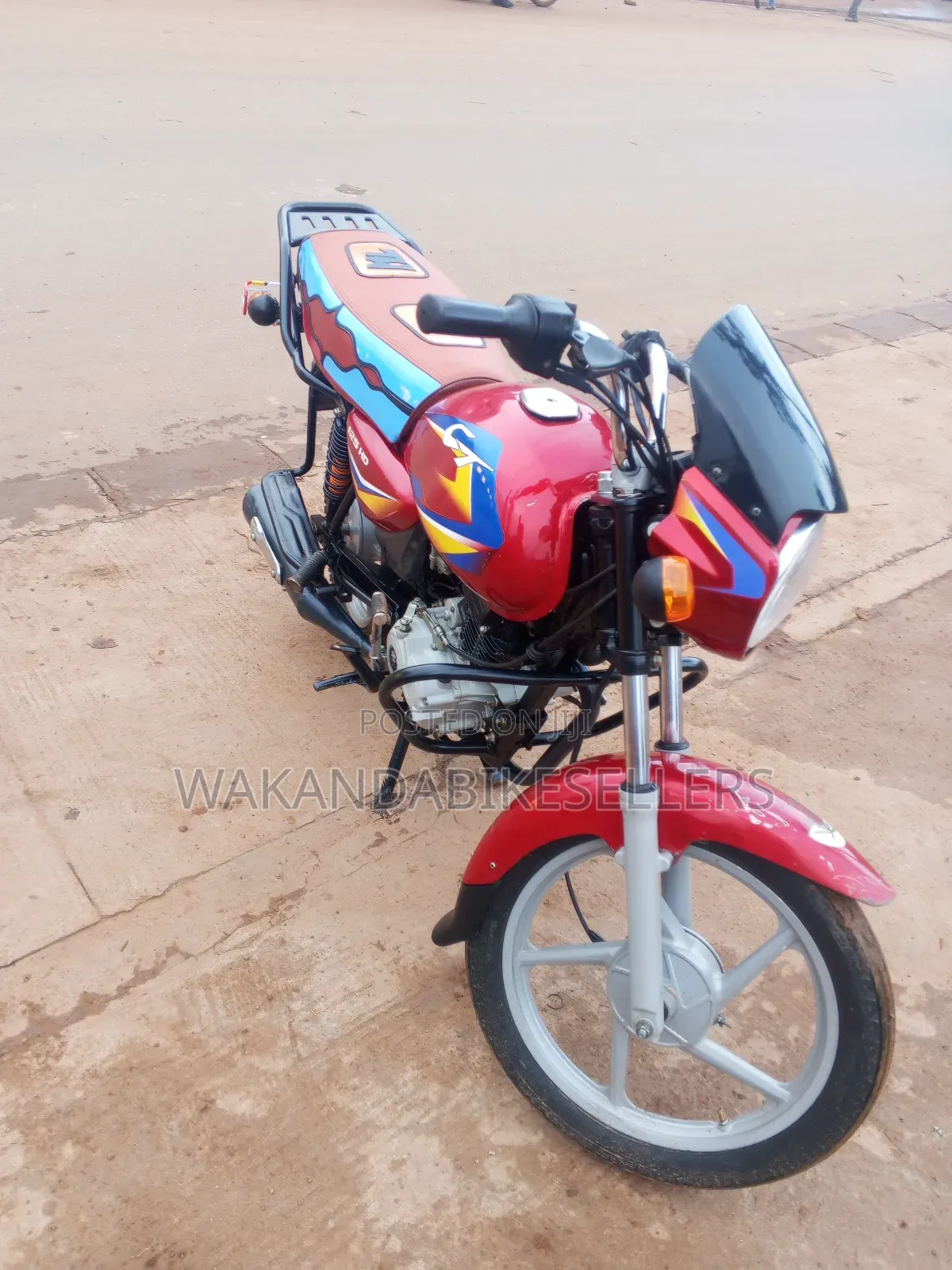 Bajaj Boxer 125 2025 Red
