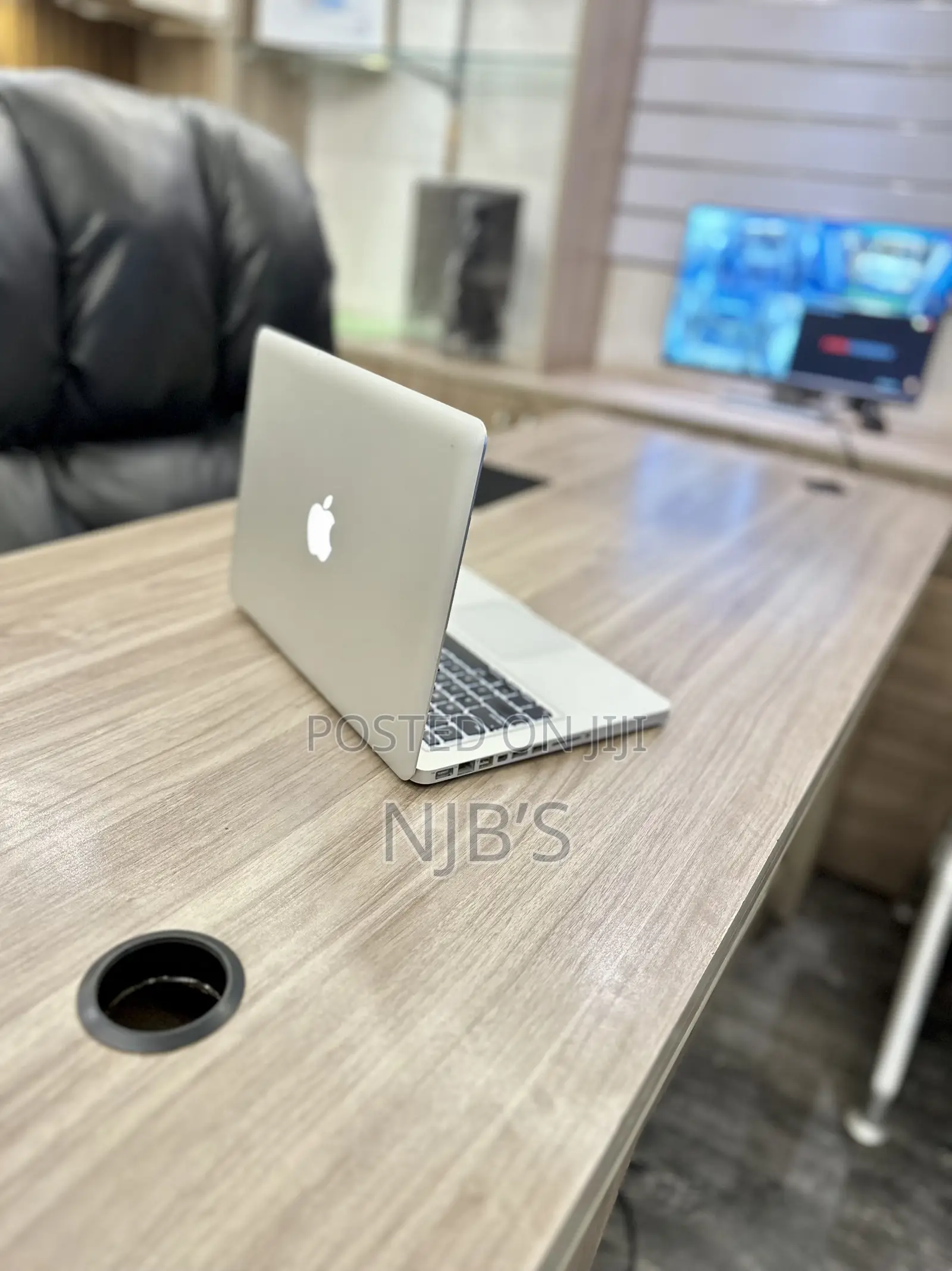 Laptop Apple MacBook Pro 2011 8GB Intel Core i7 SSD 256GB