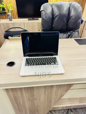 Laptop Apple MacBook Pro 2011 8GB Intel Core i7 SSD 256GB