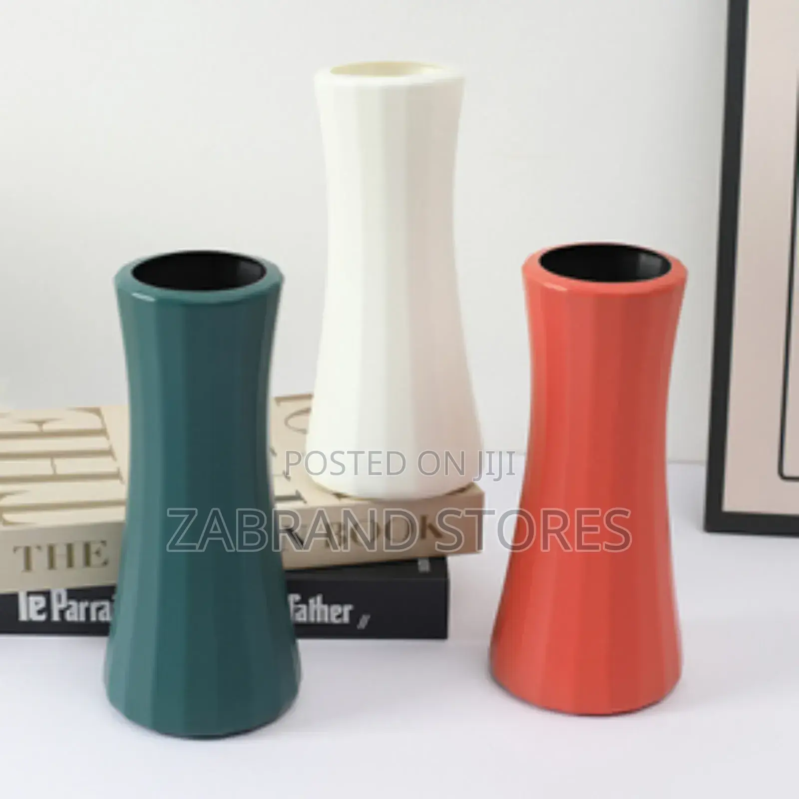 Plastic Flower Vases