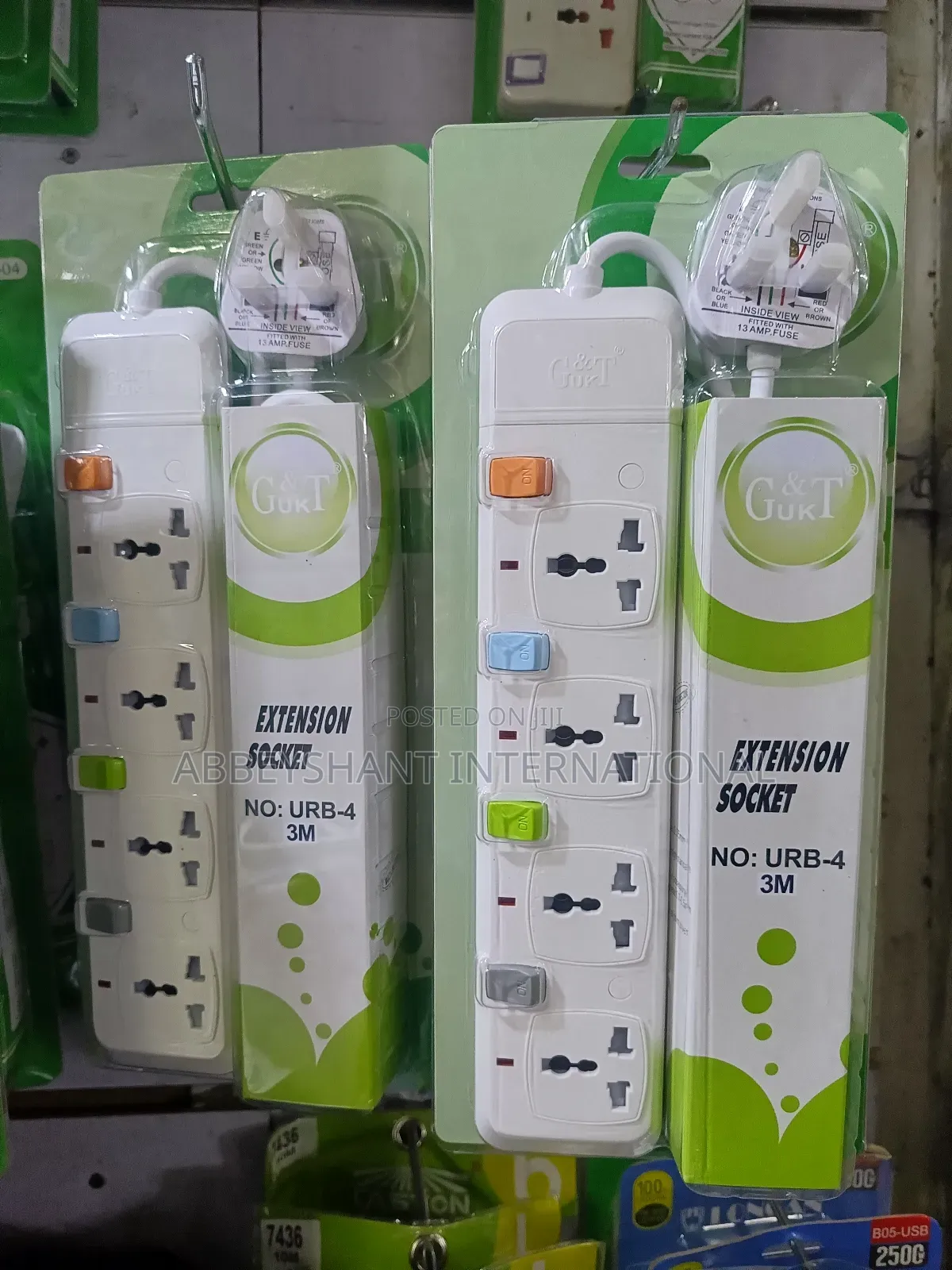 G T 4-Way Universal Heavy Duty Extension Cable.