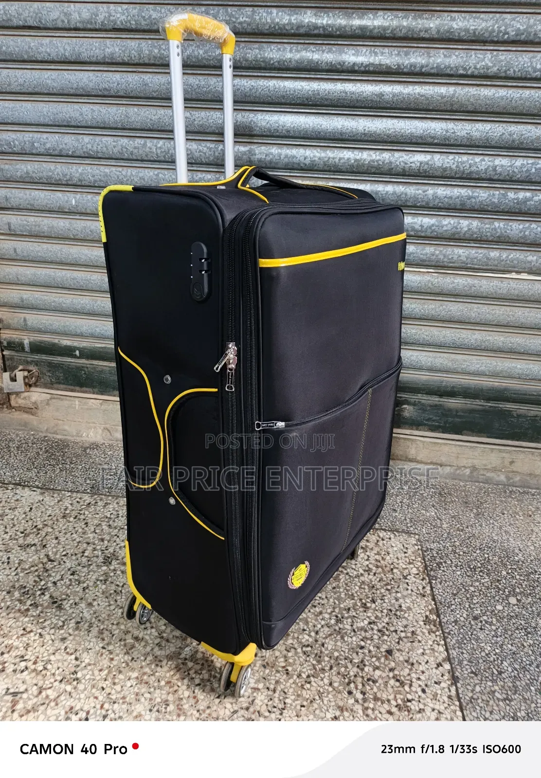 Executive Clothes Suitcase. Extra Large Size