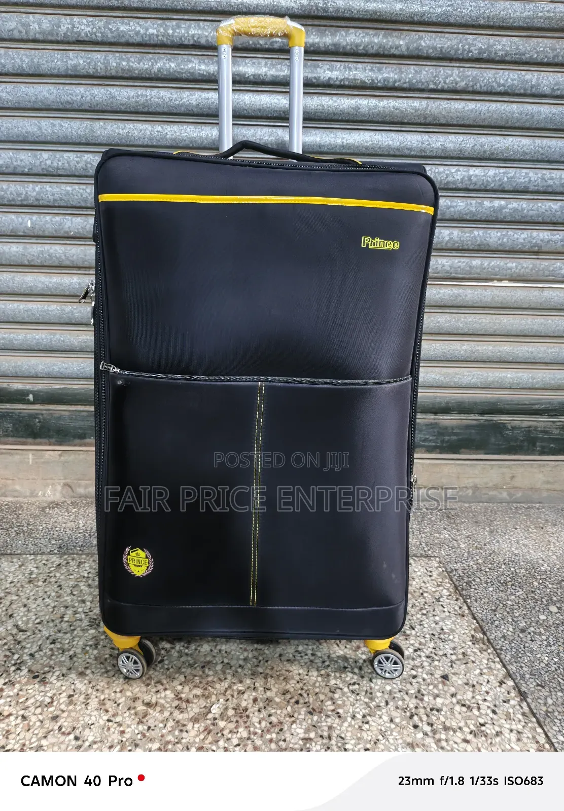 Executive Clothes Suitcase. Extra Large Size