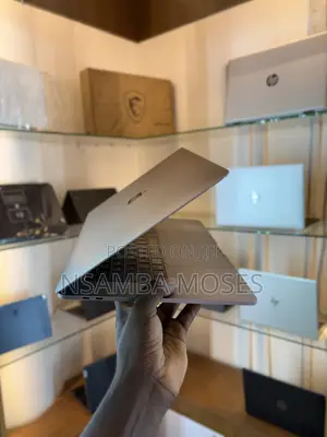 Laptop Apple MacBook Pro 2019 64GB Intel Core i9 SSD 1T
