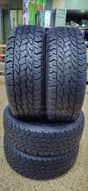 265 70 R16 Savero Gt Radial Used Only 5days.Order Gd Tires At Ur Dor..