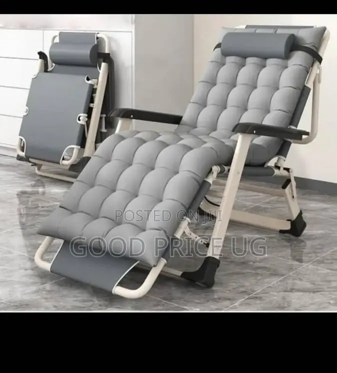 Zero Gravity Folding Reclining Lounge Chair,