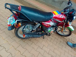 TVS HLX 125 2023 Red