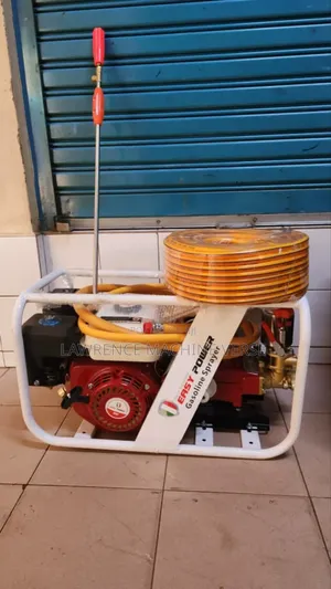 Garden Sprayer 4 Stroke With 50 Meters Hose Pipe