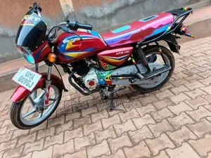 Bajaj CT 125X 2025 Red