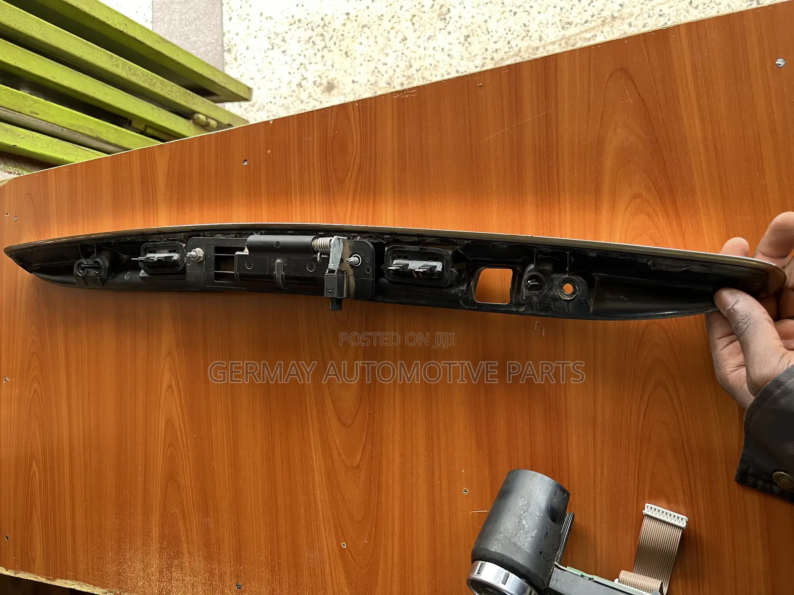 Rear Boot/Trunk Handle Chrome Molding for Mercedes Ml W164.
