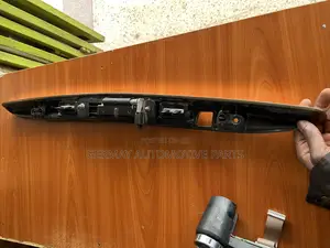Rear Boot/Trunk Handle Chrome Molding for Mercedes Ml W164.