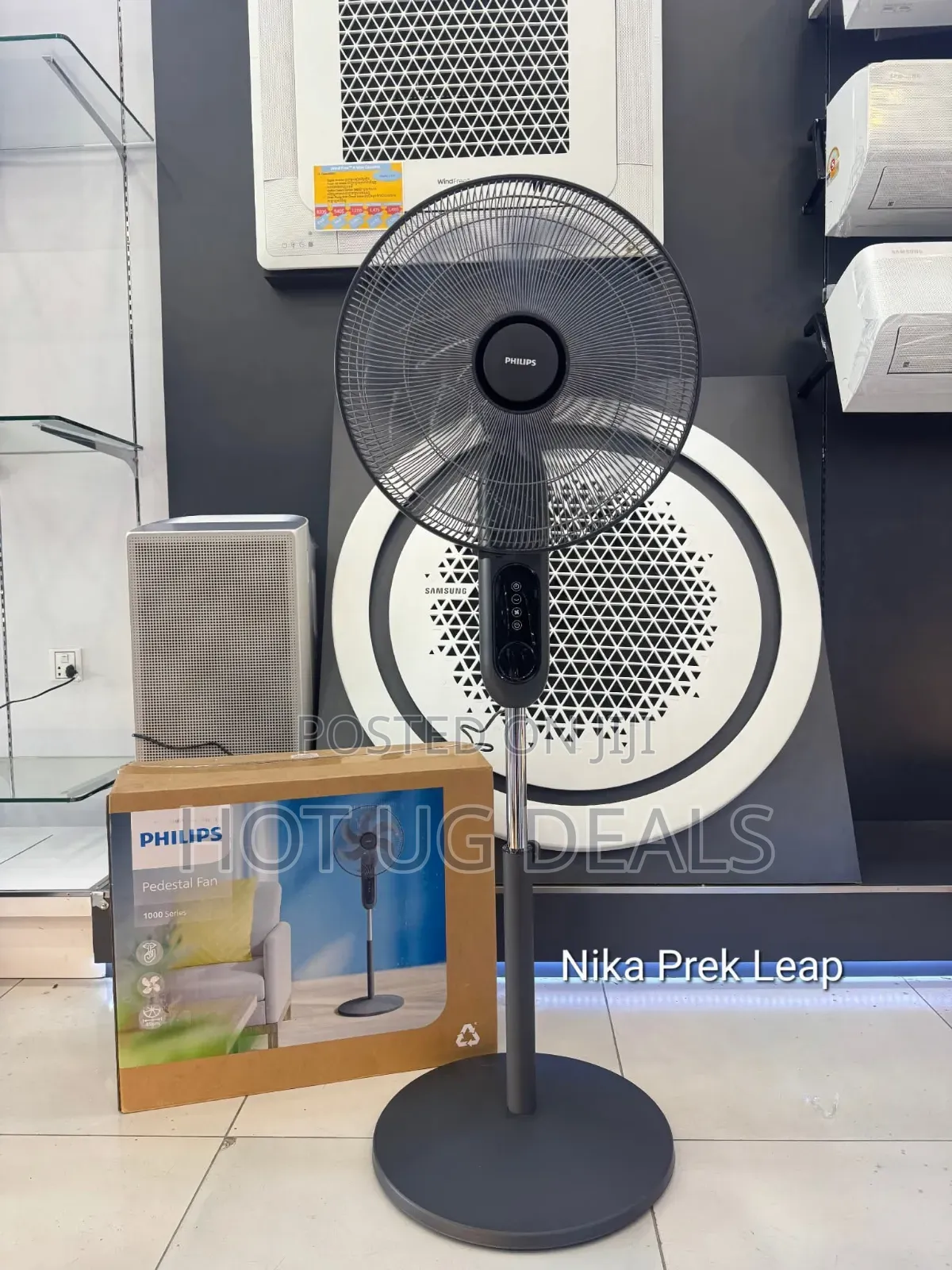 Philipss / Phillips Pedestal Stand Fan – 600 Series - Multicolor