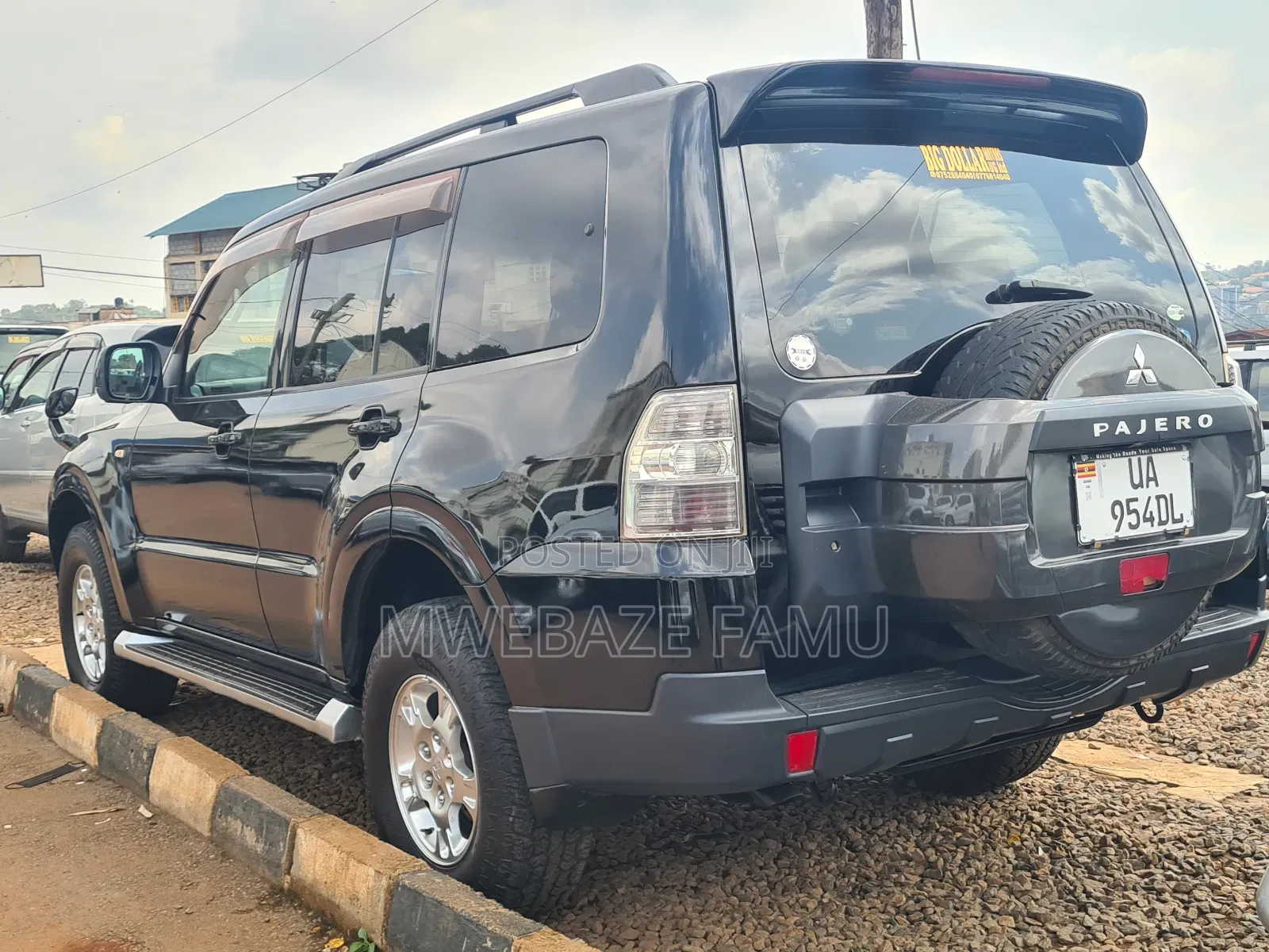 Mitsubishi Pajero 2010 Black