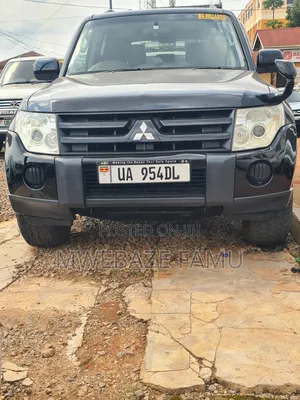 Mitsubishi Pajero 2010 Black